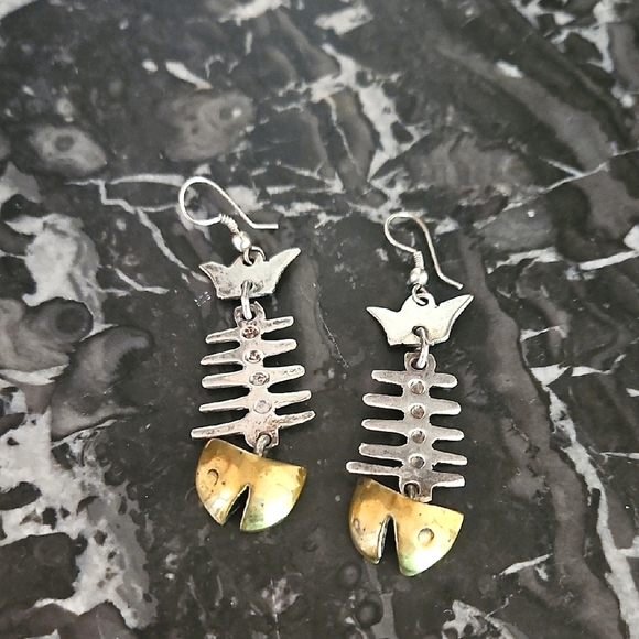 Vintage STERLING Silver and Gold Fishbone Earrings - Picture 1 of 5